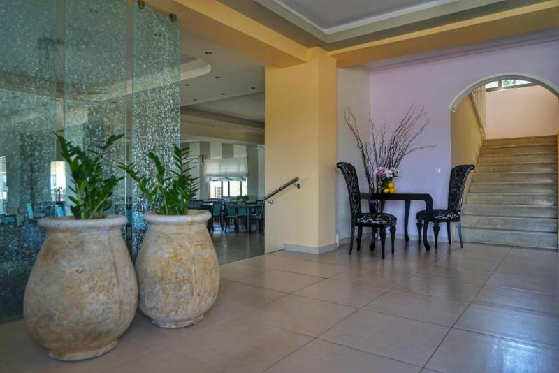 בית מלון כפרי Kokoni Beach