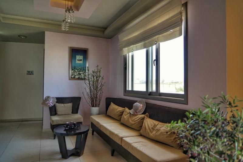 בית מלון כפרי Kokoni Beach