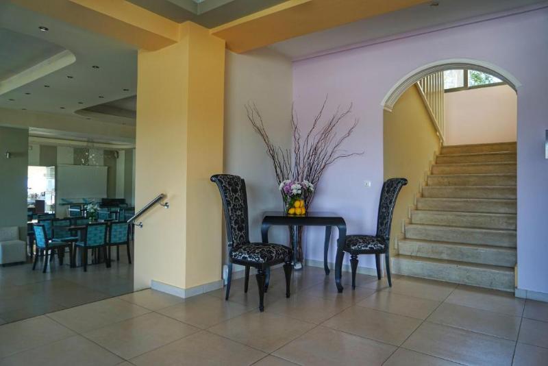 בית מלון כפרי Kokoni Beach