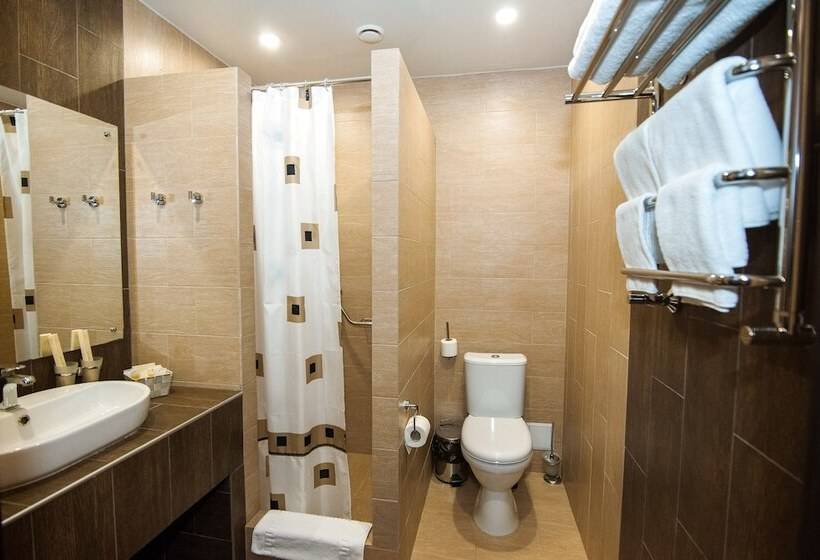 בית מלון כפרי Life