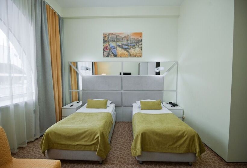 בית מלון כפרי Life