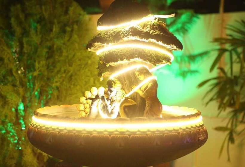 Отель Nahargarh Palace