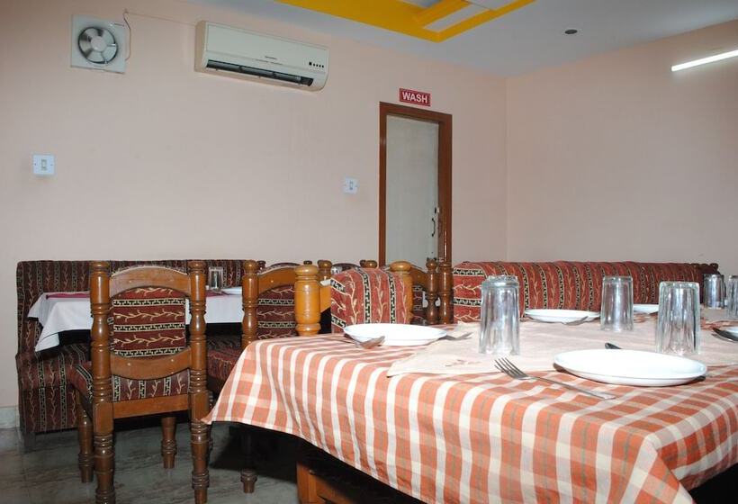 בית מלון כפרי Pancharatna Paradise