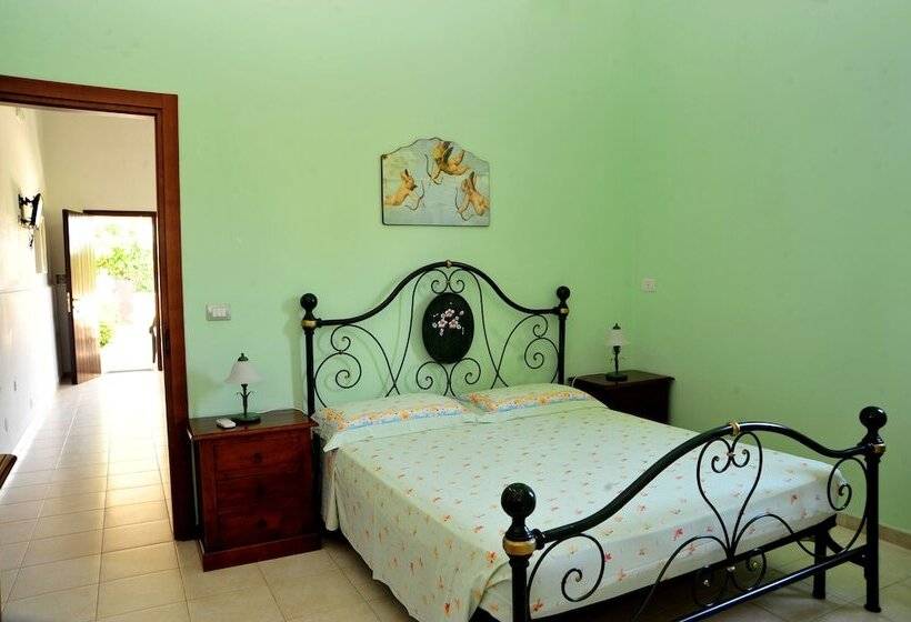 田舎風ホテル Agriturismo Il Piccolo Lago