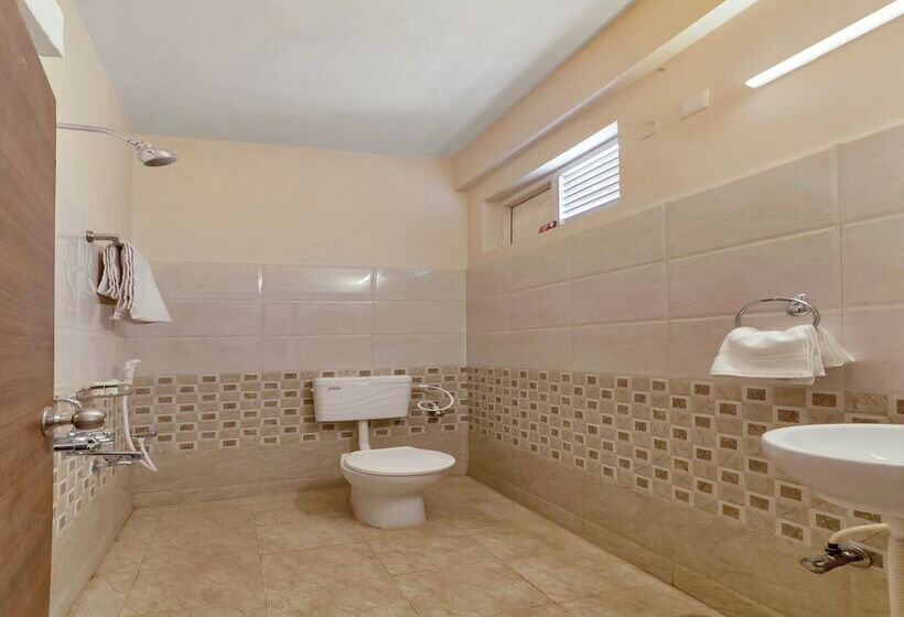 هتل Sai Vihar By Oyo Rooms