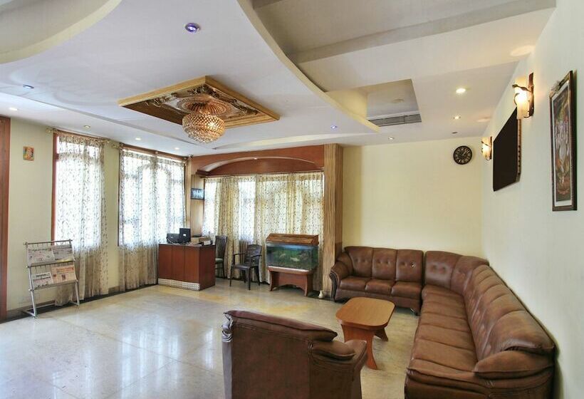 בית מלון כפרי Stay By The Way By Oyo Rooms