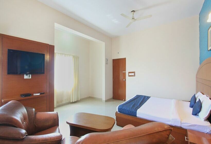 בית מלון כפרי Stay By The Way By Oyo Rooms