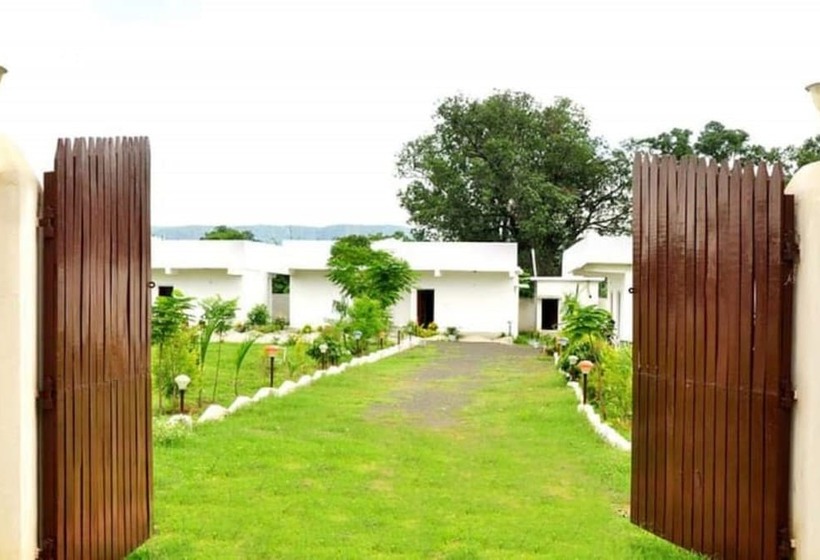 호텔 The Sun Resort Bandhavgarh Mp