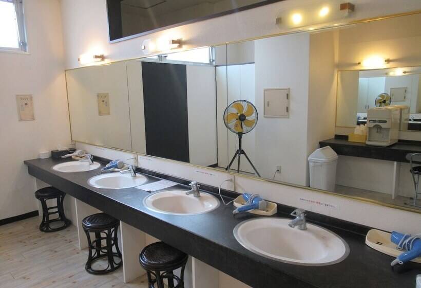 Отель Tsurusaki