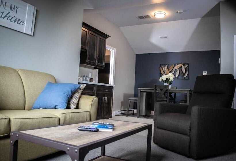 모텔 Newfound Inn & Suites