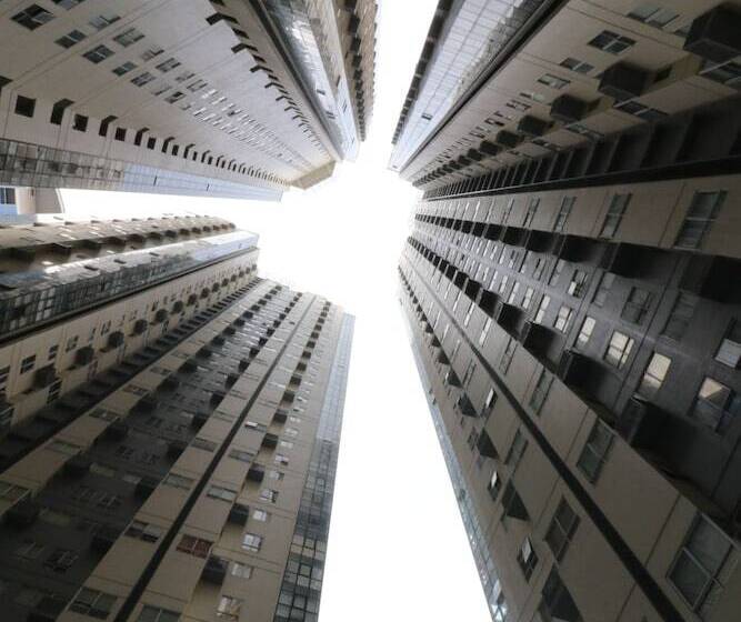 Oasis Regency At Fort Victoria Bgc