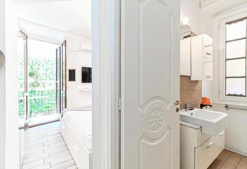 ペンション Joivy Al Duomo Guest House