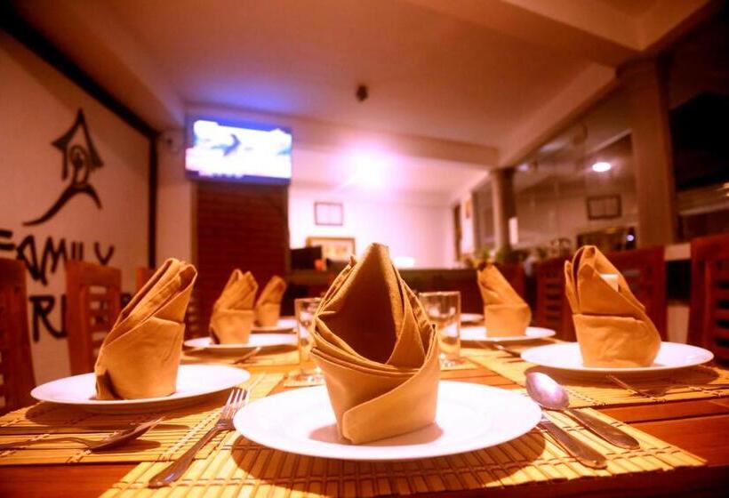 بنسيون D Family Resort