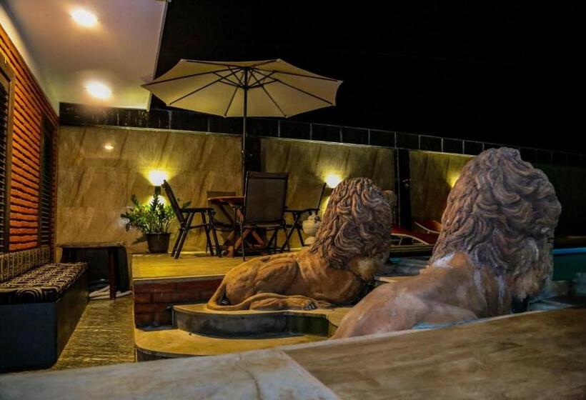 بنسيون D Family Resort