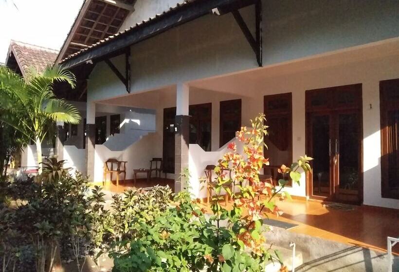 פנסיון Gili Welldone Guesthouse