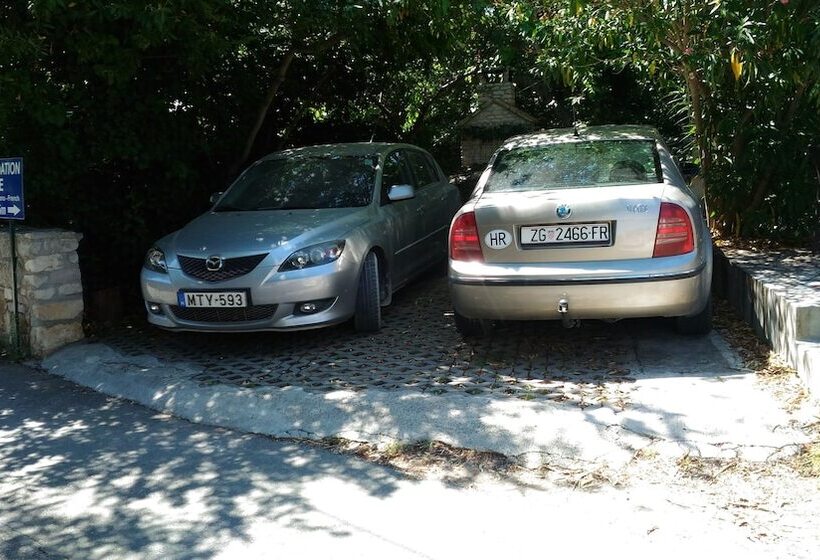 بنسيون Guest House Accommodation Rupine