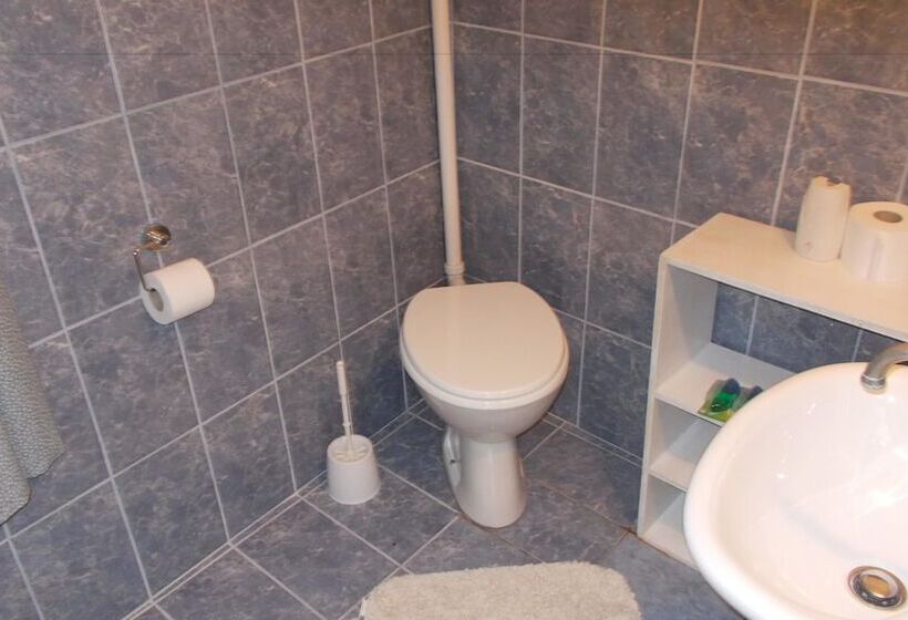 بنسيون Guest House Accommodation Rupine