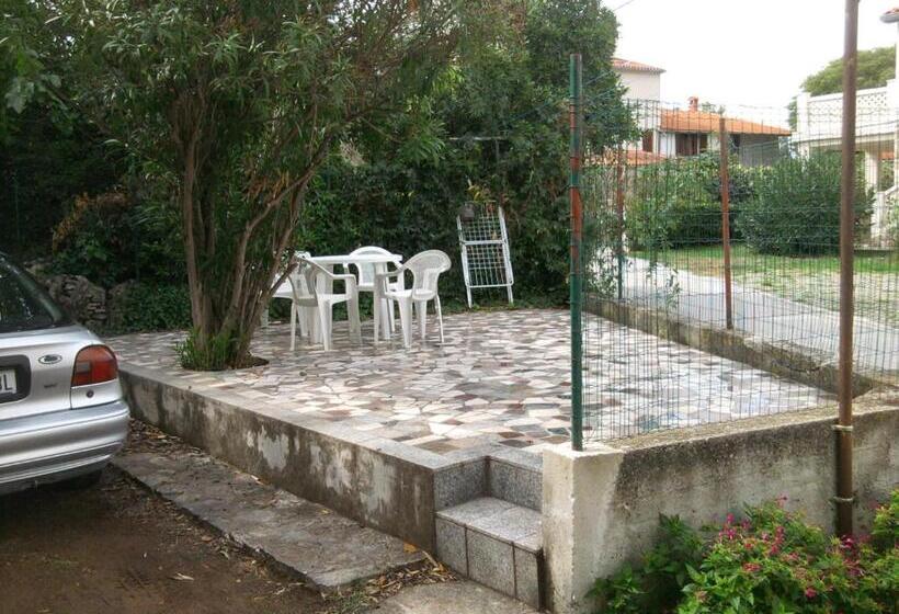 بنسيون Guest House Accommodation Rupine