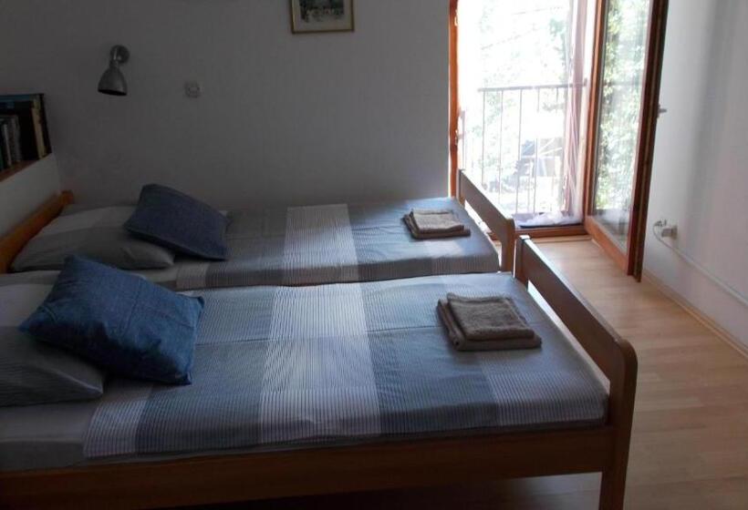 بنسيون Guest House Accommodation Rupine