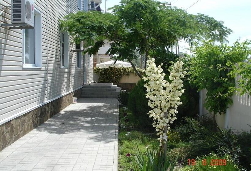 پانسیون Guest House Delfin