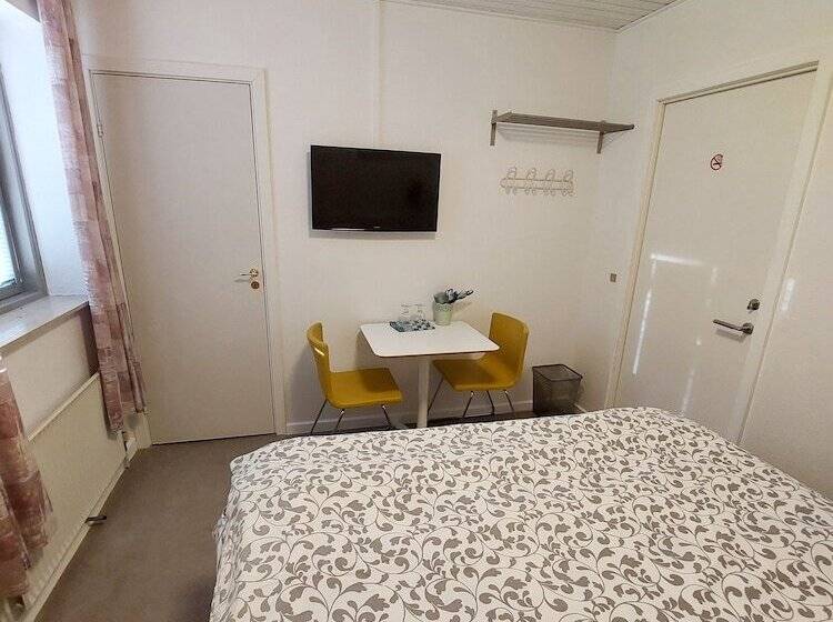 פנסיון Hine Bakke Bed And Breakfast