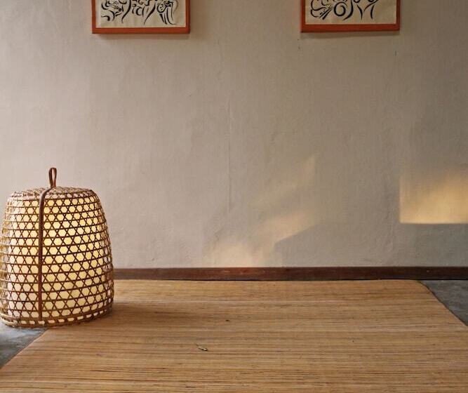 פנסיון Maomeno