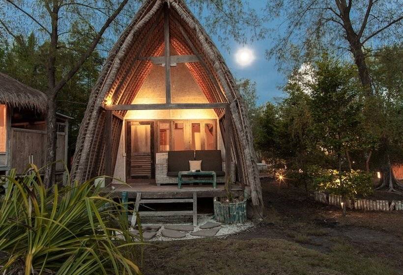 פנסיון Maomeno