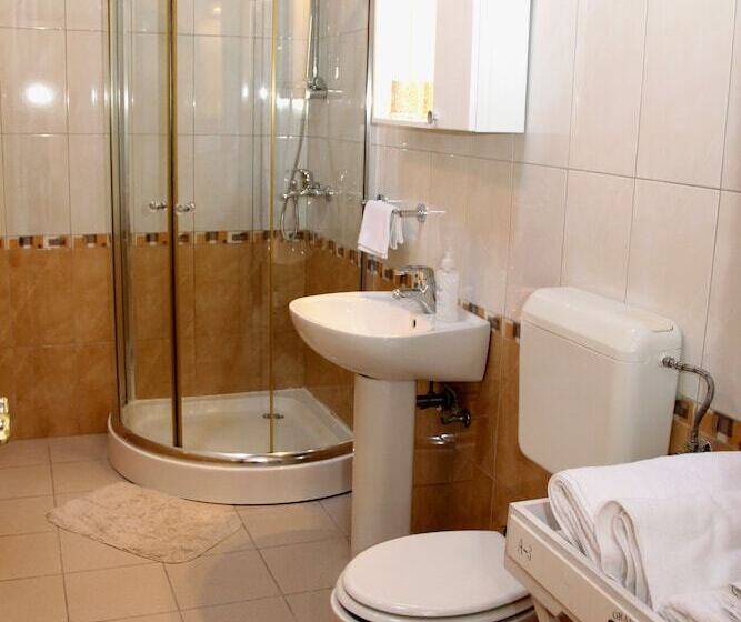 膳宿费 Old Theatre Rooms And Apartments