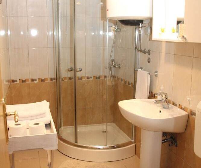 펜션 Old Theatre Rooms And Apartments