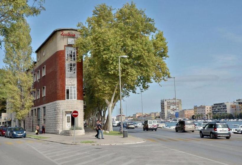 Пансион Scallop Regent Rooms