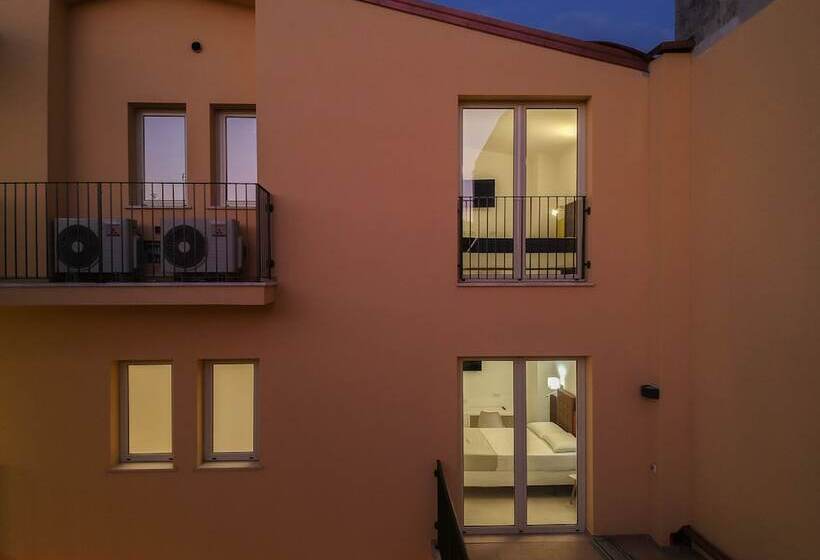 بنسيون Th Collection Rooms