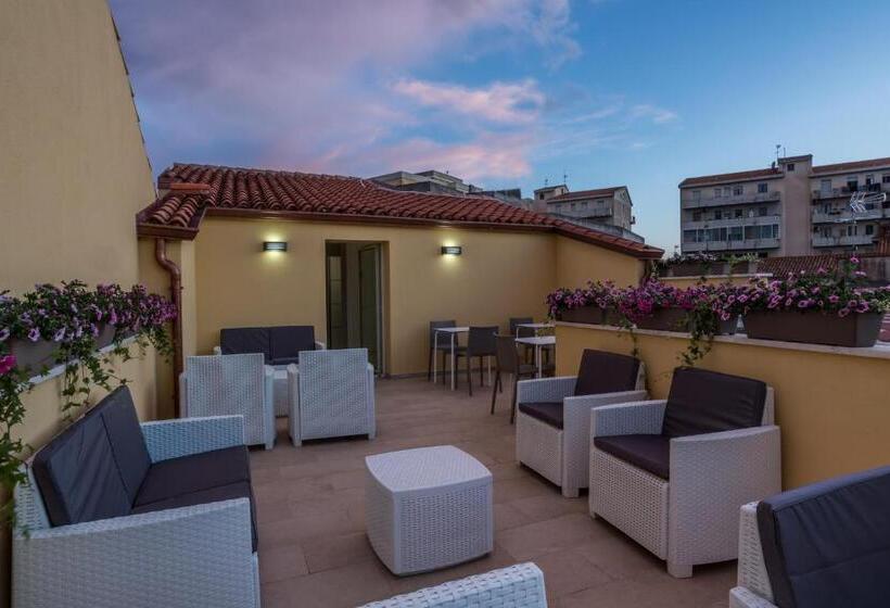 بنسيون Th Collection Rooms