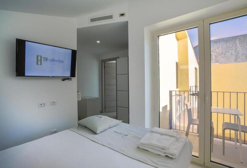 بنسيون Th Collection Rooms