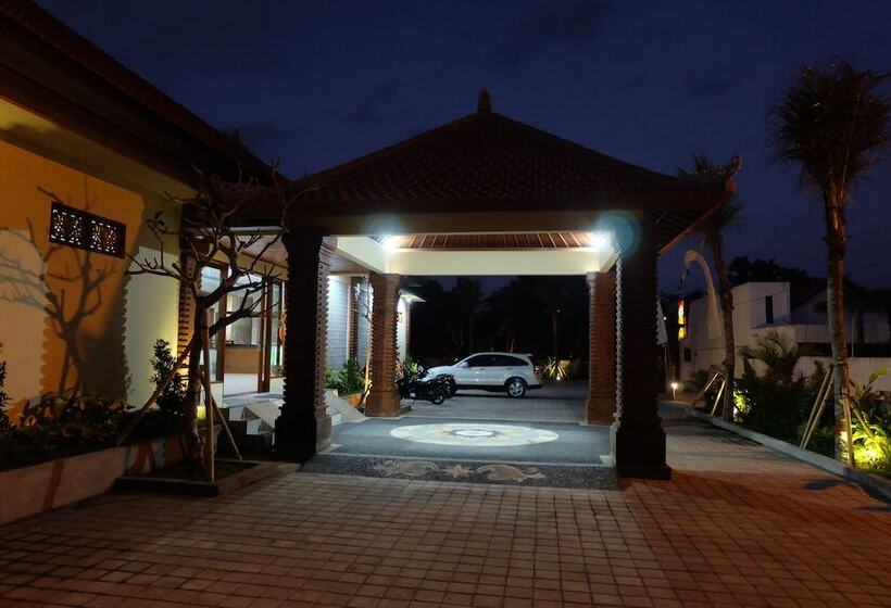 بنسيون Tom S Inn Pecatu