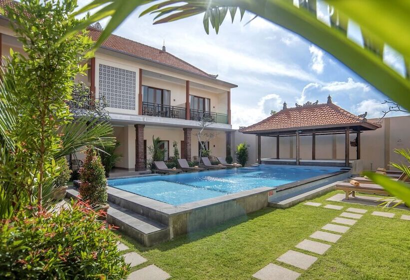 بنسيون Tom S Inn Pecatu