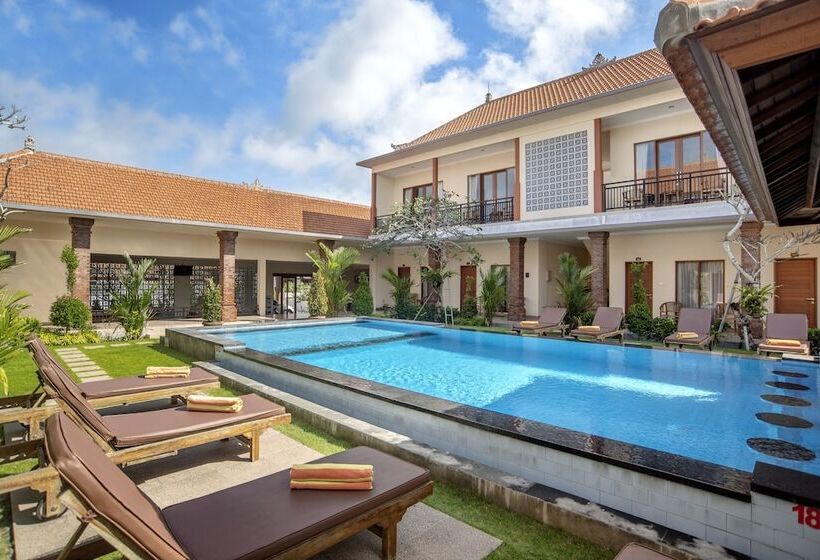 بنسيون Tom S Inn Pecatu