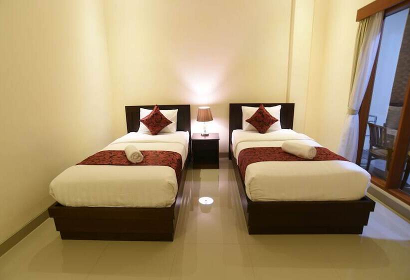 بنسيون Tom S Inn Pecatu