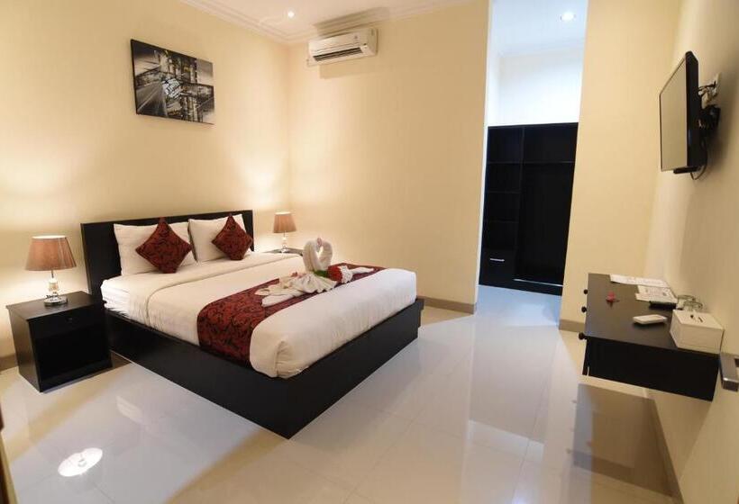 بنسيون Tom S Inn Pecatu