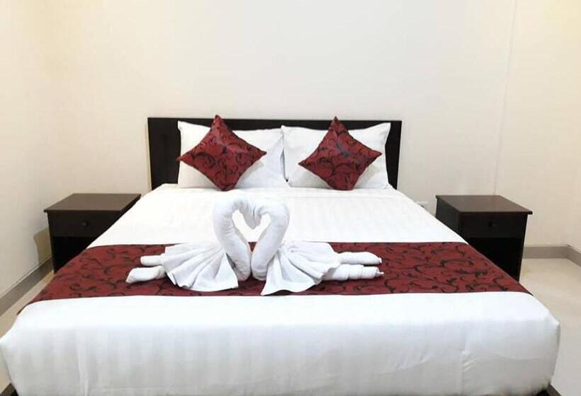 بنسيون Tom S Inn Pecatu