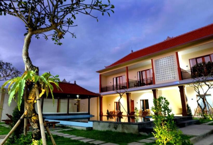 بنسيون Tom S Inn Pecatu