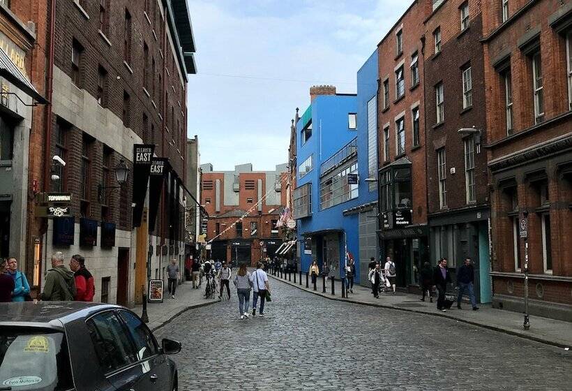 ペンション Violet Lodge