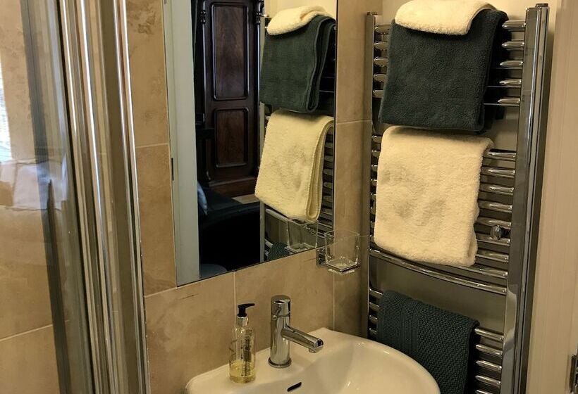 ペンション Violet Lodge