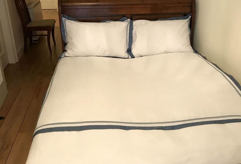 ペンション Violet Lodge