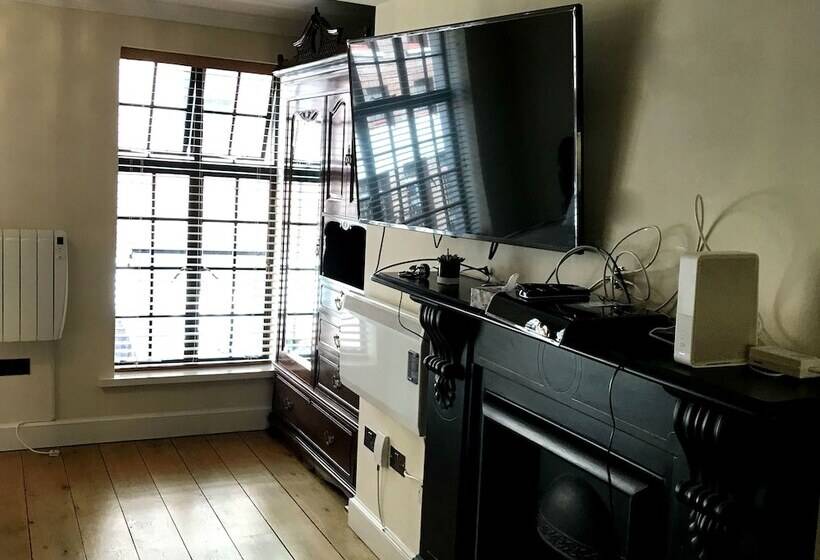 ペンション Violet Lodge