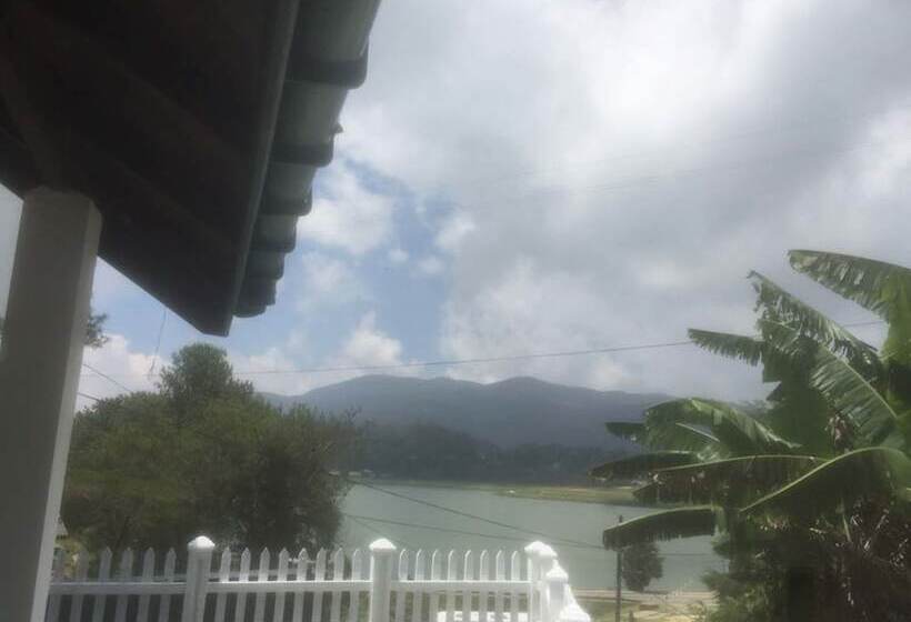 بنسيون Yoho Green Lake View