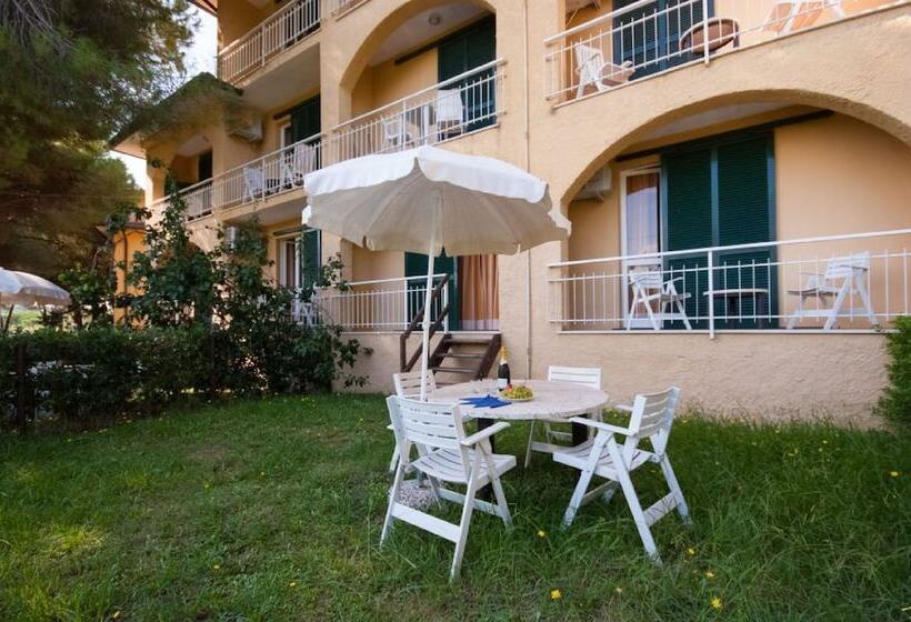 Residence Golfo Della Lacona