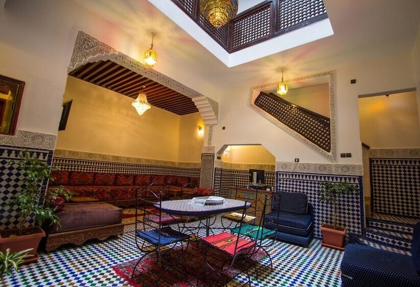 里亚德 Dar El Mathaf