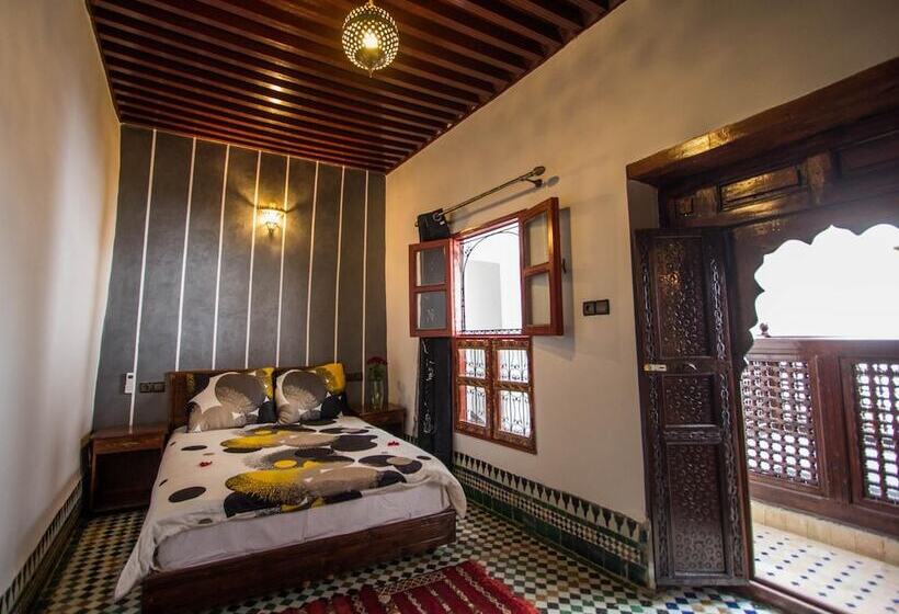 里亚德 Dar El Mathaf