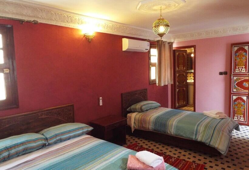 里亚德 Dar El Mathaf