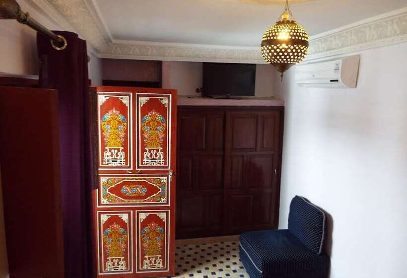 里亚德 Dar El Mathaf